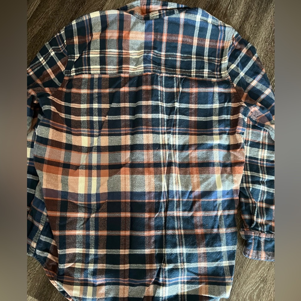 Plaid Button-Up Shirt - Universal Thread 🍂🍁❄️ - Picture 5 of 5
